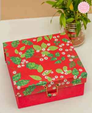 Boxes 169 Degree Gallery